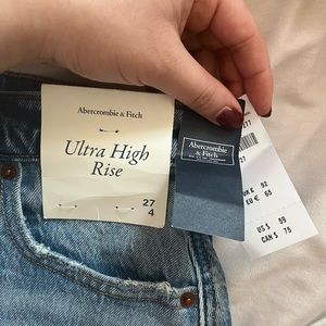 ABERCROMBIE ULTRA HIGH RISE JEAN SKIRT